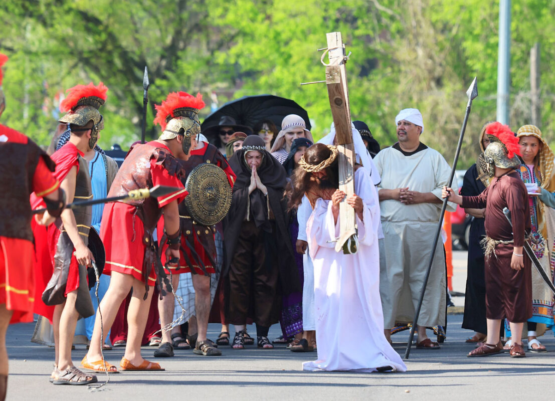 Stations of the Cross at Immaculate Conception Church. (Tony Centonze, Clarksville Living Magazine) Stations of the Cross at Immaculate Conception Church. (Tony Centonze, Clarksville Living Magazine)