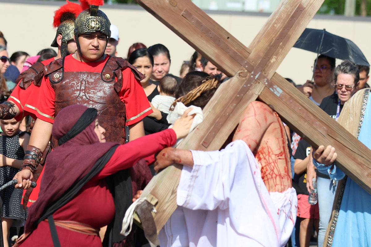 Stations of the Cross at Immaculate Conception Church. (Tony Centonze, Clarksville Living Magazine) Stations of the Cross at Immaculate Conception Church. (Tony Centonze, Clarksville Living Magazine)