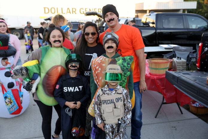 Hilltop Supermarket's Trunk or Treat event. (Mark Haynes, Clarksville Online)